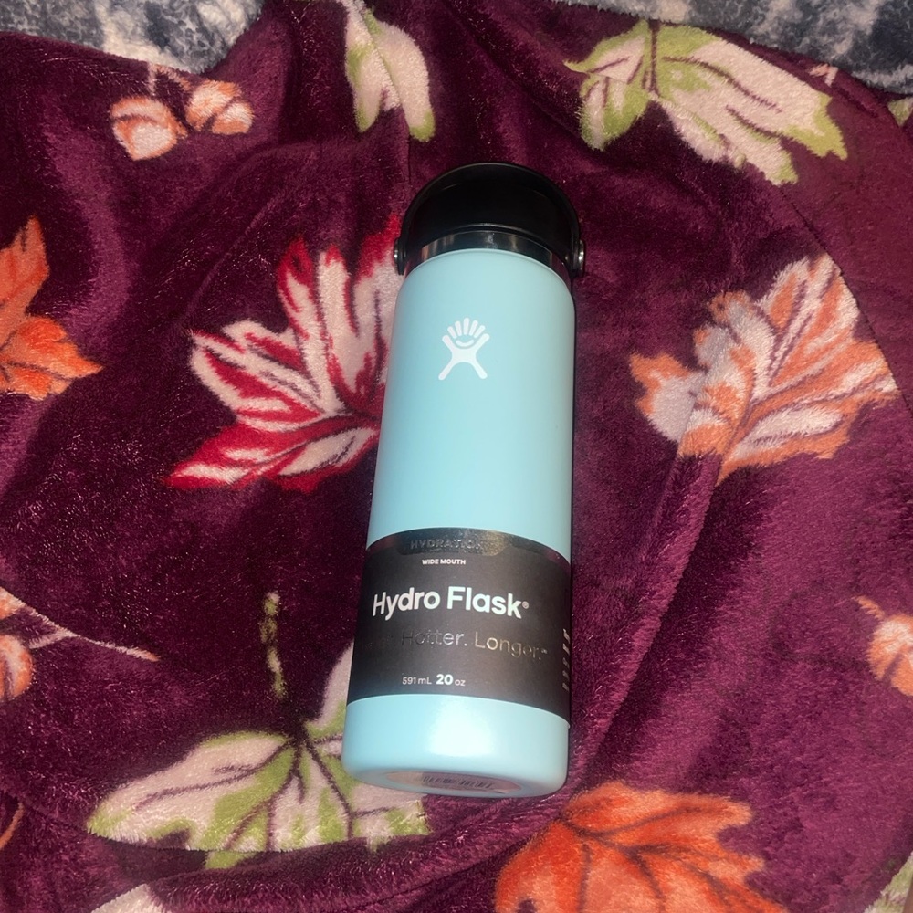 Hydro Flask Alpine Blue Wide Flex Cap Alpine 20oz